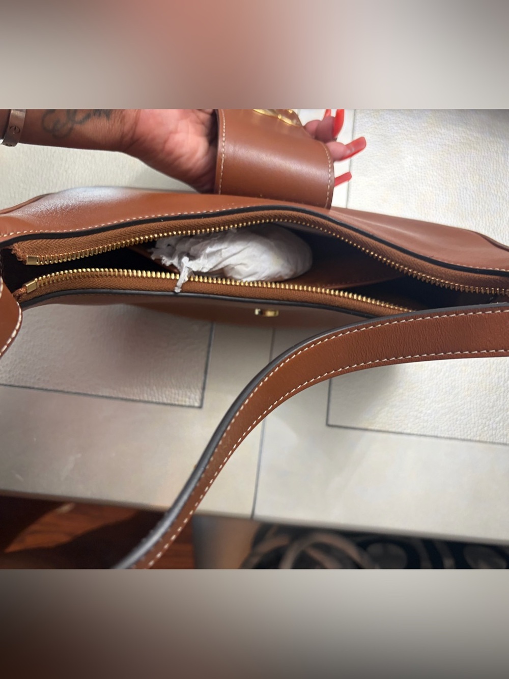 CELINE TRIOMPHE SMOOTH LEATHER SHOULDER BAG TAN BROWN GOLD HARDWARE $2,850 - Picture 5 of 6